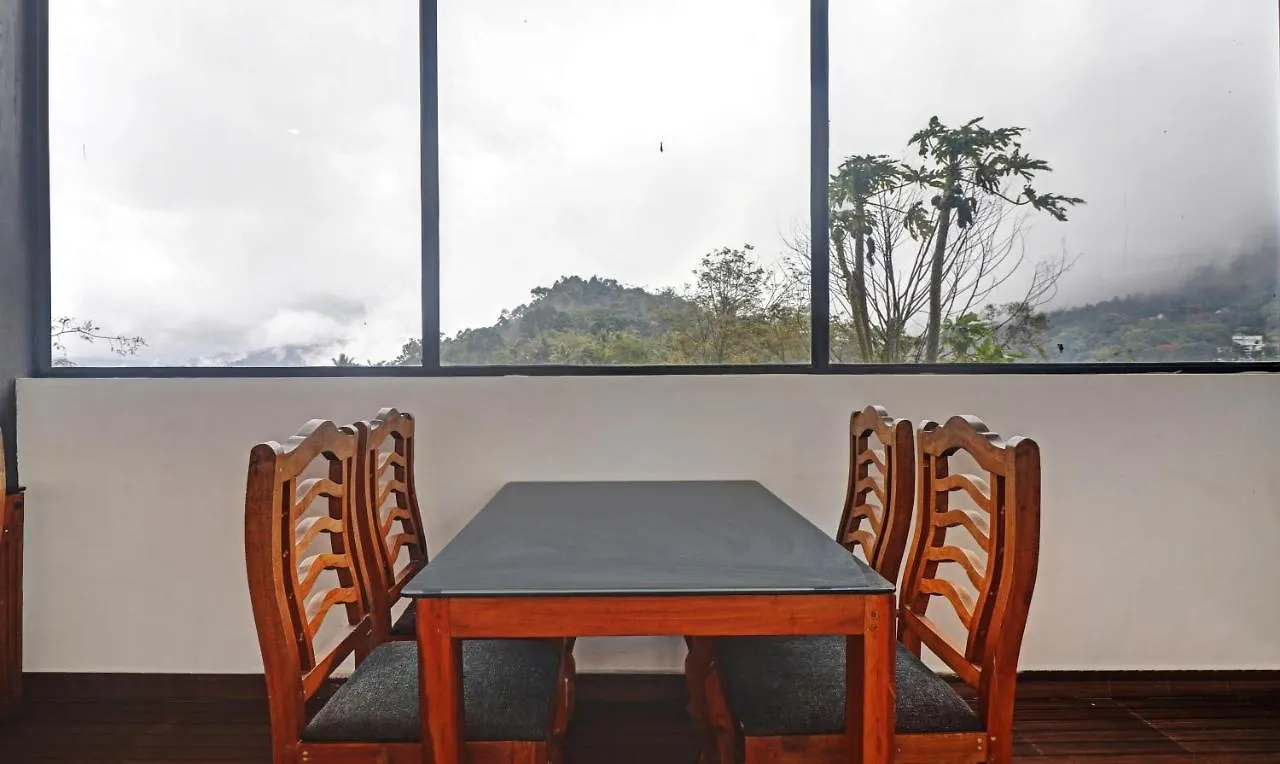 *** Hotel Treebo Trend Hazeberg Resort Munnar India